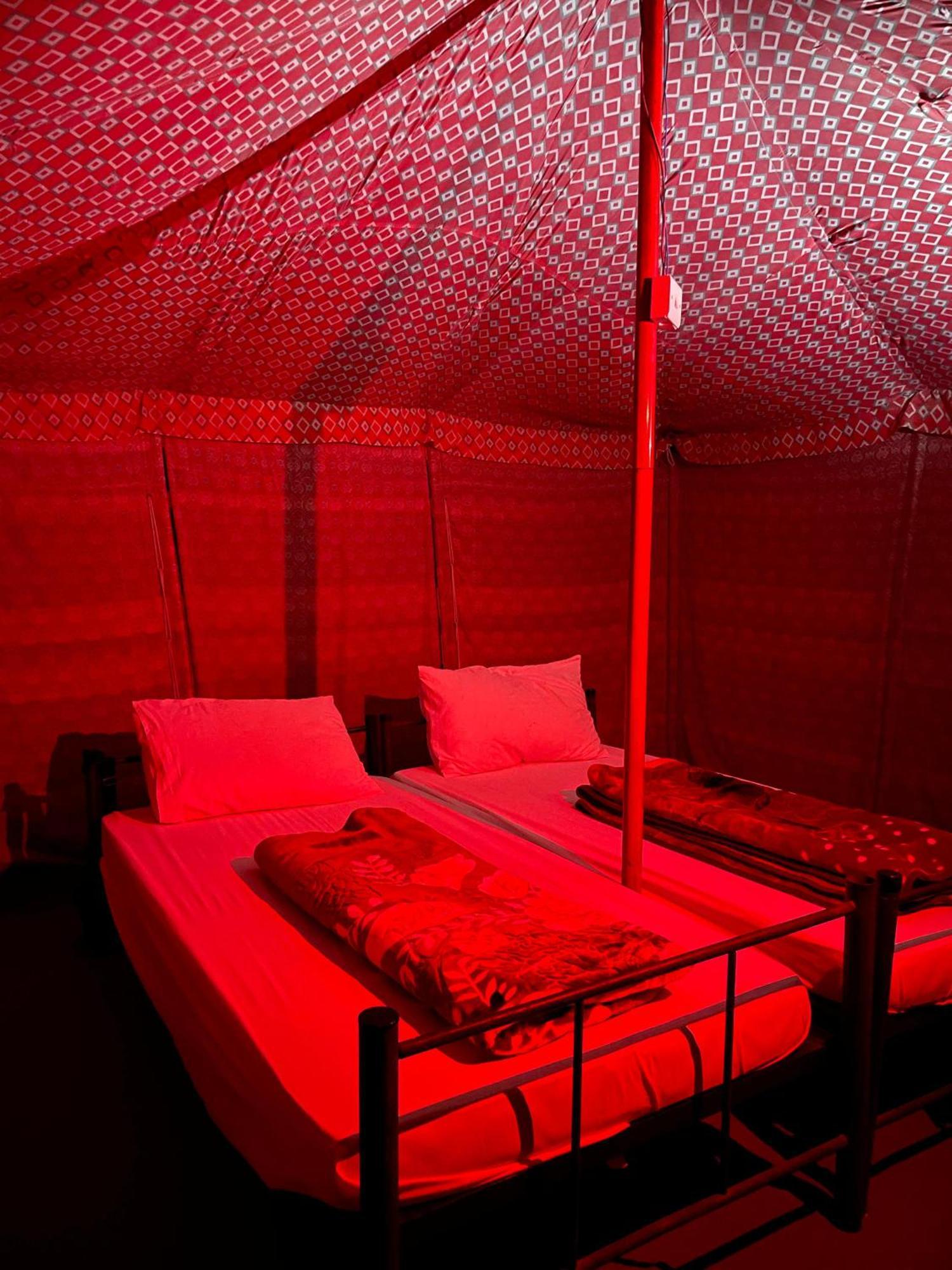 Sandglass Camp Badīyah Exteriör bild